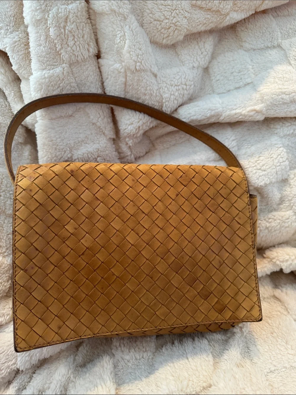Bottega Veneta Woven Handbag in Cognac Brown